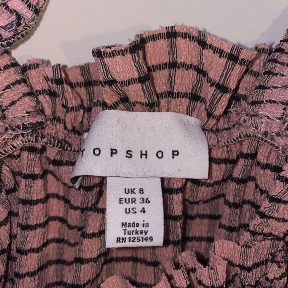 Ruffled pink plaid crop top - Picture 3 of 3